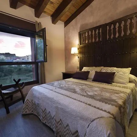 La Puerta Del Rio Lobos Apartment *